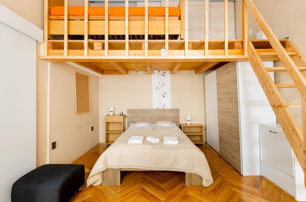 Szentkiralyi 5 - Double Basic In The City Center - Self-Check-In 布达佩斯 外观 照片